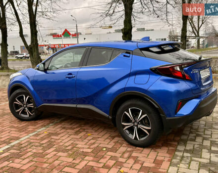 Синий Тойота C-HR, объемом двигателя 1.2 л и пробегом 138 тыс. км за 18999 $, фото 6 на Automoto.ua