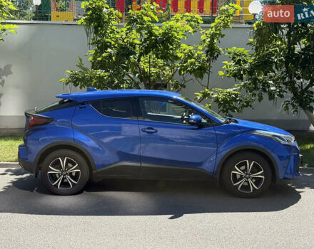 Синий Тойота C-HR, объемом двигателя 1.2 л и пробегом 135 тыс. км за 19300 $, фото 8 на Automoto.ua