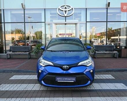 Синий Тойота C-HR, объемом двигателя 1.8 л и пробегом 97 тыс. км за 25580 $, фото 4 на Automoto.ua