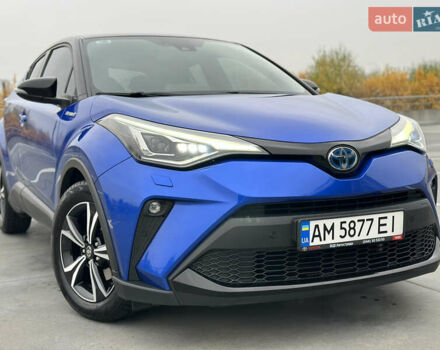 Синий Тойота C-HR, объемом двигателя 1.99 л и пробегом 56 тыс. км за 27750 $, фото 2 на Automoto.ua