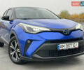 Синий Тойота C-HR, объемом двигателя 1.99 л и пробегом 56 тыс. км за 27750 $, фото 2 на Automoto.ua