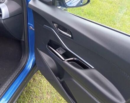 Синій Тойота C-HR, об'ємом двигуна 1.8 л та пробігом 90 тис. км за 24400 $, фото 23 на Automoto.ua