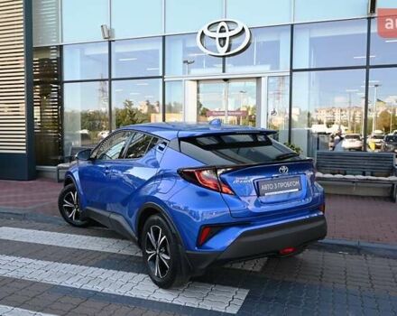 Синий Тойота C-HR, объемом двигателя 1.8 л и пробегом 97 тыс. км за 25580 $, фото 1 на Automoto.ua