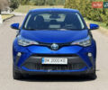 Синий Тойота C-HR, объемом двигателя 1.99 л и пробегом 46 тыс. км за 28200 $, фото 2 на Automoto.ua
