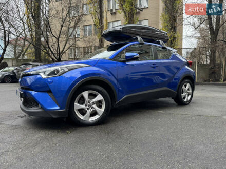 Синий Тойота C-HR, объемом двигателя 1.99 л и пробегом 108 тыс. км за 18489 $, фото 1 на Automoto.ua