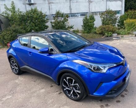 Синий Тойота C-HR, объемом двигателя 2 л и пробегом 123 тыс. км за 15500 $, фото 1 на Automoto.ua