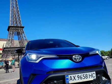 Синий Тойота C-HR, объемом двигателя 1.2 л и пробегом 80 тыс. км за 20800 $, фото 1 на Automoto.ua