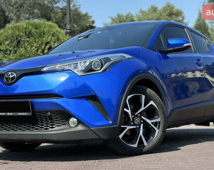 Синий Тойота C-HR, объемом двигателя 2 л и пробегом 41 тыс. км за 16700 $, фото 1 на Automoto.ua