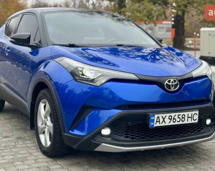 Синий Тойота C-HR, объемом двигателя 1.2 л и пробегом 105 тыс. км за 17500 $, фото 1 на Automoto.ua
