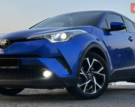 Синій Тойота C-HR, об'ємом двигуна 1.99 л та пробігом 41 тис. км за 16999 $, фото 1 на Automoto.ua