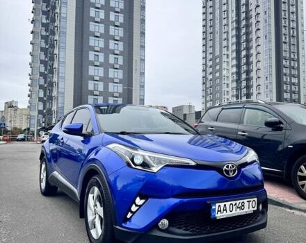 Синий Тойота C-HR, объемом двигателя 1.2 л и пробегом 58 тыс. км за 18700 $, фото 1 на Automoto.ua
