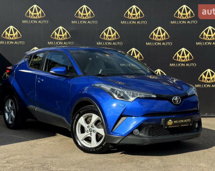 Синий Тойота C-HR, объемом двигателя 1.99 л и пробегом 122 тыс. км за 17313 $, фото 1 на Automoto.ua