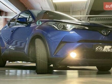 Тойота C-HR 2018 в Виннице на Automoto.ua Синий Тойота C-HR, объемом двигателя 1.8 л и пробегом 79 тыс. км за 22600 $, фото 1 на Automoto.ua