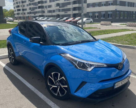 Синий Тойота C-HR, объемом двигателя 2 л и пробегом 77 тыс. км за 17450 $, фото 1 на Automoto.ua
