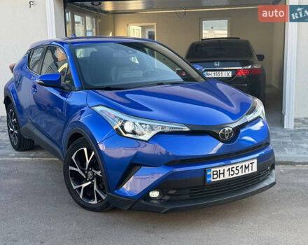 Синий Тойота C-HR, объемом двигателя 2 л и пробегом 113 тыс. км за 21300 $, фото 1 на Automoto.ua