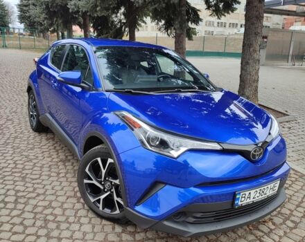 Синій Тойота C-HR, об'ємом двигуна 2 л та пробігом 33 тис. км за 19500 $, фото 1 на Automoto.ua