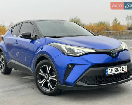 Синий Тойота C-HR, объемом двигателя 1.99 л и пробегом 56 тыс. км за 27750 $, фото 1 на Automoto.ua