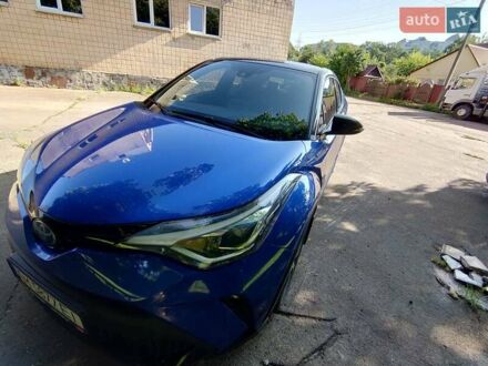 Синій Тойота C-HR, об'ємом двигуна 1.99 л та пробігом 56 тис. км за 30000 $, фото 1 на Automoto.ua