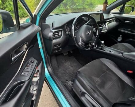 Зеленый Тойота C-HR, объемом двигателя 2 л и пробегом 119 тыс. км за 17500 $, фото 4 на Automoto.ua