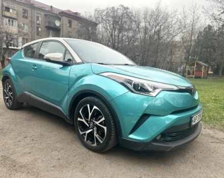 Зеленый Тойота C-HR, объемом двигателя 2 л и пробегом 104 тыс. км за 20500 $, фото 3 на Automoto.ua