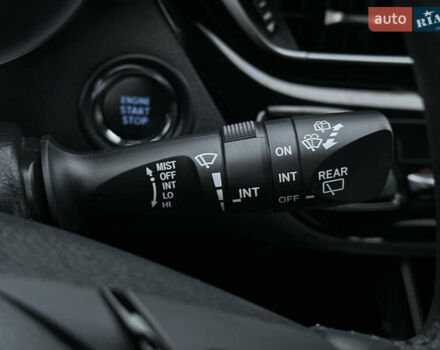 Зелений Тойота C-HR, об'ємом двигуна 1.99 л та пробігом 59 тис. км за 22700 $, фото 52 на Automoto.ua