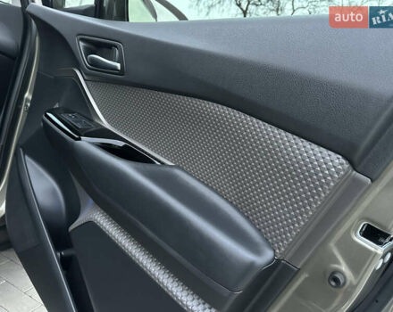 Зелений Тойота C-HR, об'ємом двигуна 1.99 л та пробігом 59 тис. км за 22700 $, фото 34 на Automoto.ua