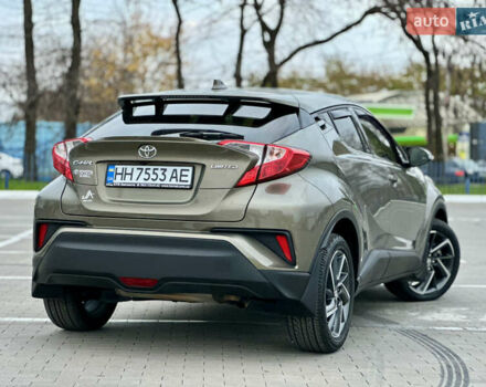 Зелений Тойота C-HR, об'ємом двигуна 1.99 л та пробігом 59 тис. км за 22700 $, фото 2 на Automoto.ua