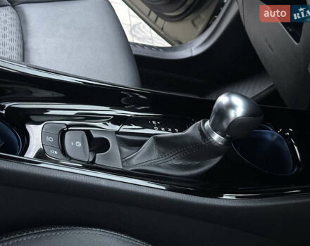 Зелений Тойота C-HR, об'ємом двигуна 1.99 л та пробігом 59 тис. км за 22700 $, фото 39 на Automoto.ua