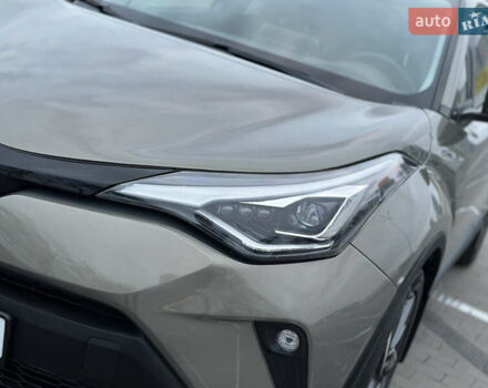 Зелений Тойота C-HR, об'ємом двигуна 1.99 л та пробігом 59 тис. км за 22700 $, фото 15 на Automoto.ua