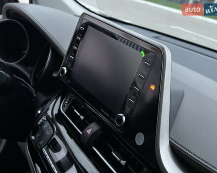 Зелений Тойота C-HR, об'ємом двигуна 1.99 л та пробігом 59 тис. км за 22700 $, фото 40 на Automoto.ua