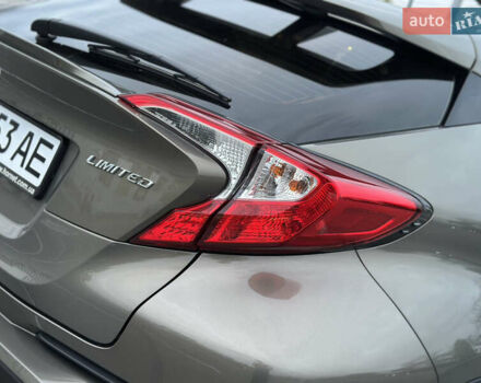 Зелений Тойота C-HR, об'ємом двигуна 1.99 л та пробігом 59 тис. км за 22700 $, фото 19 на Automoto.ua