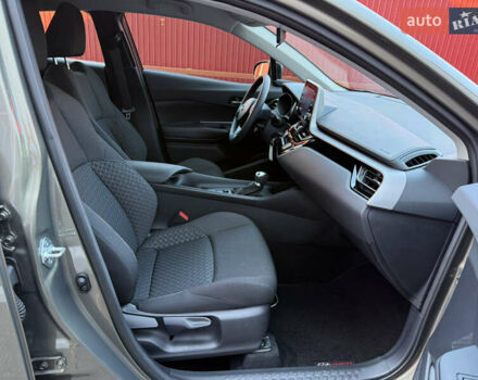 Зеленый Тойота C-HR, объемом двигателя 2 л и пробегом 2 тыс. км за 19700 $, фото 24 на Automoto.ua