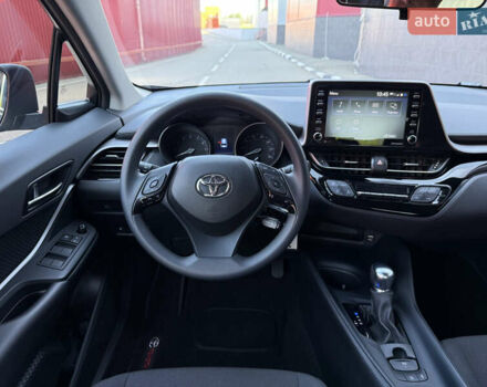 Зелений Тойота C-HR, об'ємом двигуна 2 л та пробігом 2 тис. км за 20999 $, фото 31 на Automoto.ua