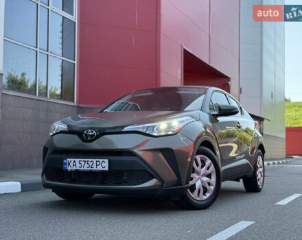 Зеленый Тойота C-HR, объемом двигателя 2 л и пробегом 2 тыс. км за 20500 $, фото 3 на Automoto.ua