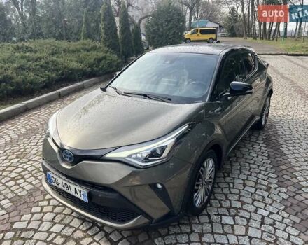 Зеленый Тойота C-HR, объемом двигателя 1.99 л и пробегом 57 тыс. км за 26500 $, фото 2 на Automoto.ua