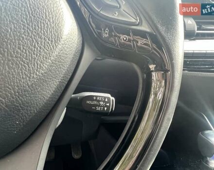 Зеленый Тойота C-HR, объемом двигателя 1.99 л и пробегом 57 тыс. км за 26500 $, фото 45 на Automoto.ua