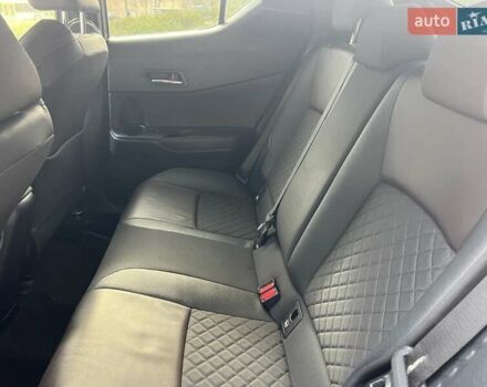 Зеленый Тойота C-HR, объемом двигателя 1.99 л и пробегом 57 тыс. км за 26500 $, фото 51 на Automoto.ua