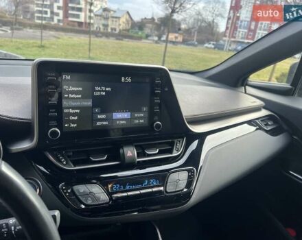 Зеленый Тойота C-HR, объемом двигателя 1.99 л и пробегом 57 тыс. км за 26500 $, фото 49 на Automoto.ua