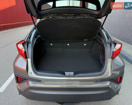 Зеленый Тойота C-HR, объемом двигателя 2 л и пробегом 2 тыс. км за 19700 $, фото 18 на Automoto.ua