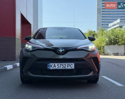 Зелений Тойота C-HR, об'ємом двигуна 2 л та пробігом 2 тис. км за 20999 $, фото 2 на Automoto.ua