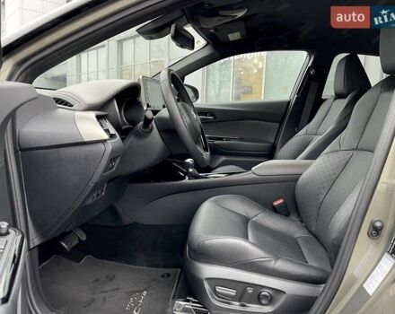 Зеленый Тойота C-HR, объемом двигателя 1.99 л и пробегом 32 тыс. км за 34999 $, фото 13 на Automoto.ua