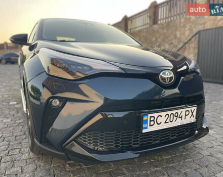 Зеленый Тойота C-HR, объемом двигателя 1.99 л и пробегом 15 тыс. км за 31800 $, фото 1 на Automoto.ua