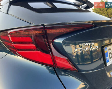 Зеленый Тойота C-HR, объемом двигателя 1.99 л и пробегом 15 тыс. км за 31800 $, фото 10 на Automoto.ua