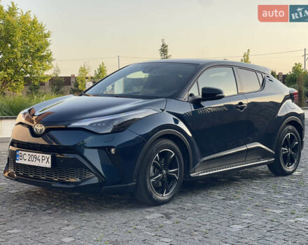 Зеленый Тойота C-HR, объемом двигателя 1.99 л и пробегом 15 тыс. км за 31800 $, фото 3 на Automoto.ua