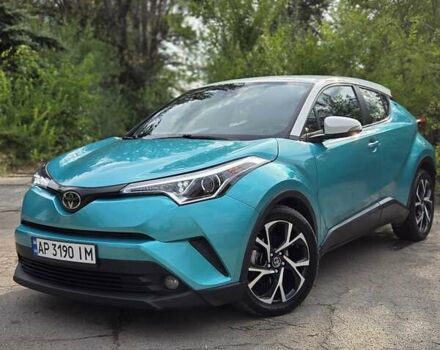 Зеленый Тойота C-HR, объемом двигателя 2 л и пробегом 119 тыс. км за 17500 $, фото 1 на Automoto.ua
