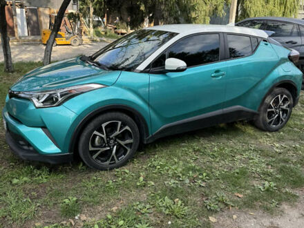 Зеленый Тойота C-HR, объемом двигателя 1.99 л и пробегом 68 тыс. км за 17600 $, фото 1 на Automoto.ua