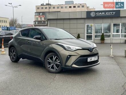 Тойота C-HR 2022 у Києві на Automoto.ua Зелений Тойота C-HR, об'ємом двигуна 1.99 л та пробігом 32 тис. км за 36500 $, фото 1 на Automoto.ua