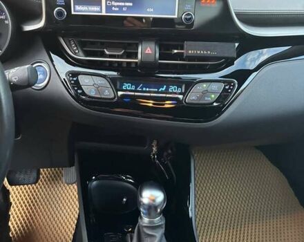 Оранжевый Тойота C-HR, объемом двигателя 1.99 л и пробегом 55 тыс. км за 33000 $, фото 16 на Automoto.ua