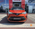 Оранжевый Тойота C-HR, объемом двигателя 2 л и пробегом 55 тыс. км за 1150000 $, фото 1 на Automoto.ua