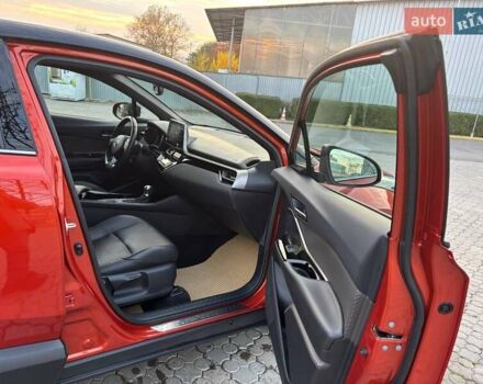 Оранжевый Тойота C-HR, объемом двигателя 1.99 л и пробегом 55 тыс. км за 33000 $, фото 8 на Automoto.ua